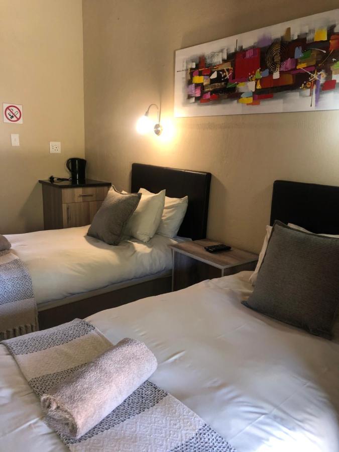 Jock Of The Bushveld Hotel Barberton Kültér fotó