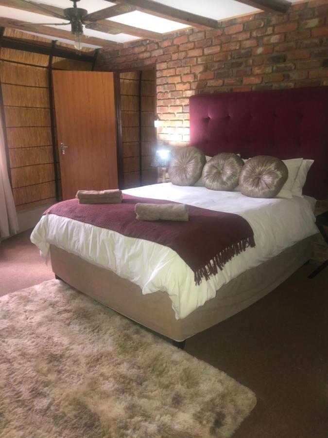 Jock Of The Bushveld Hotel Barberton Kültér fotó